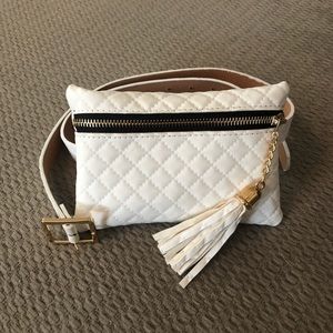 White faux leather fanny pack